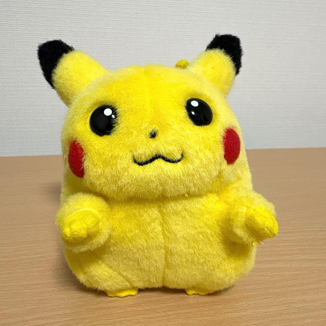 TOMY 初期ピカチュウ ぬいぐるみ 初代