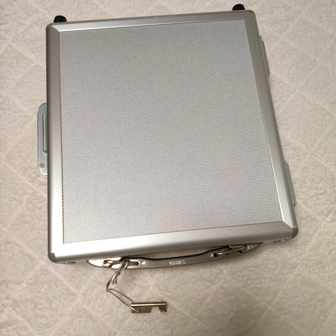 金庫（特殊金庫,サイズ小）銀行の貸金庫の中に入れる金庫