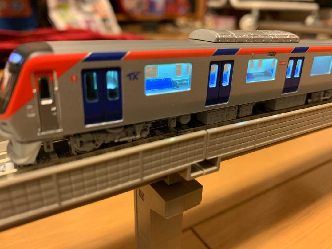 nゲージ　つくばエクスプレス3000系車内灯あり