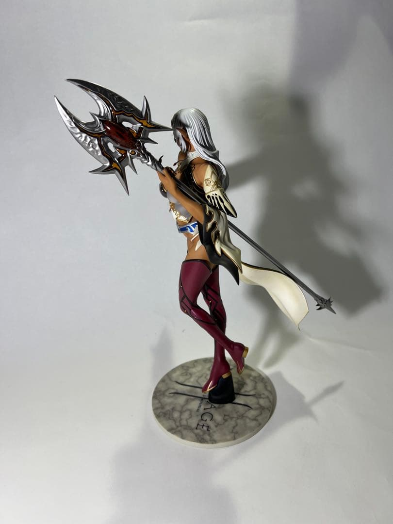 【訳あり】　リネージュⅡ 褐色　ダークエルフ　フィギュア