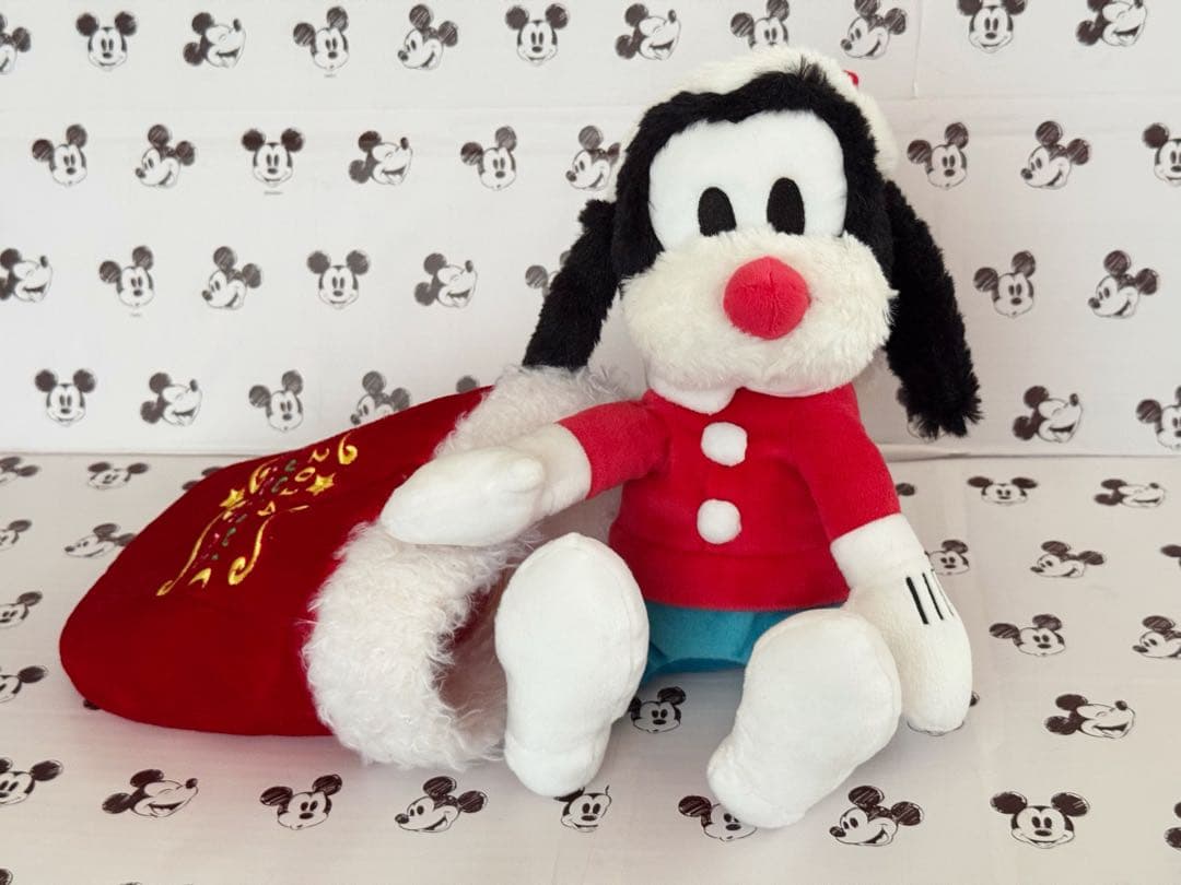 ディズニーストア　2014 クリスマス　グーフィー　ぬいぐるみ