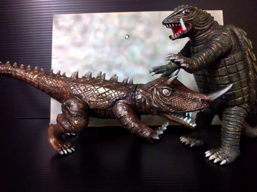 ガメラ対バルゴン