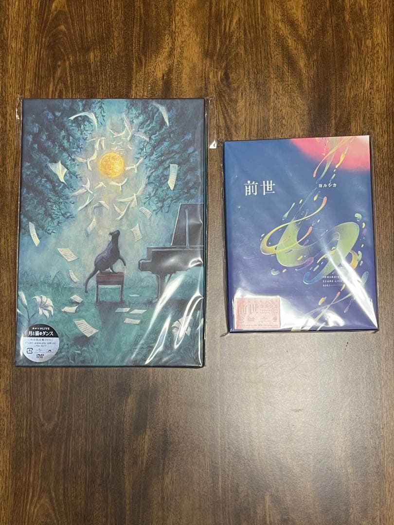 ヨルシカグッズまとめ売り(写真1枚目全体像、以降詳細)