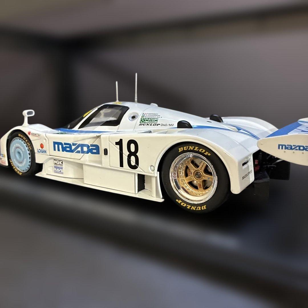 021 マツダ Mazda 787B ルマン18号車 1/18スケール ミニカー