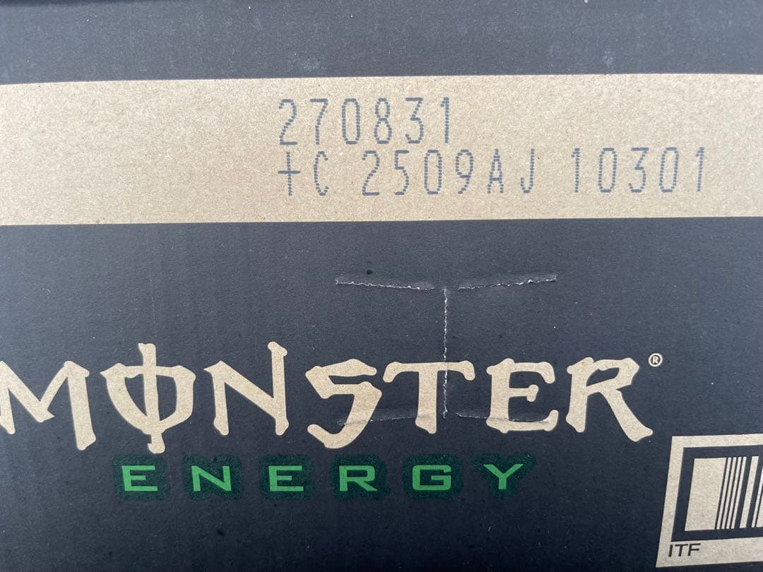 モンスターエナジー　2ケース