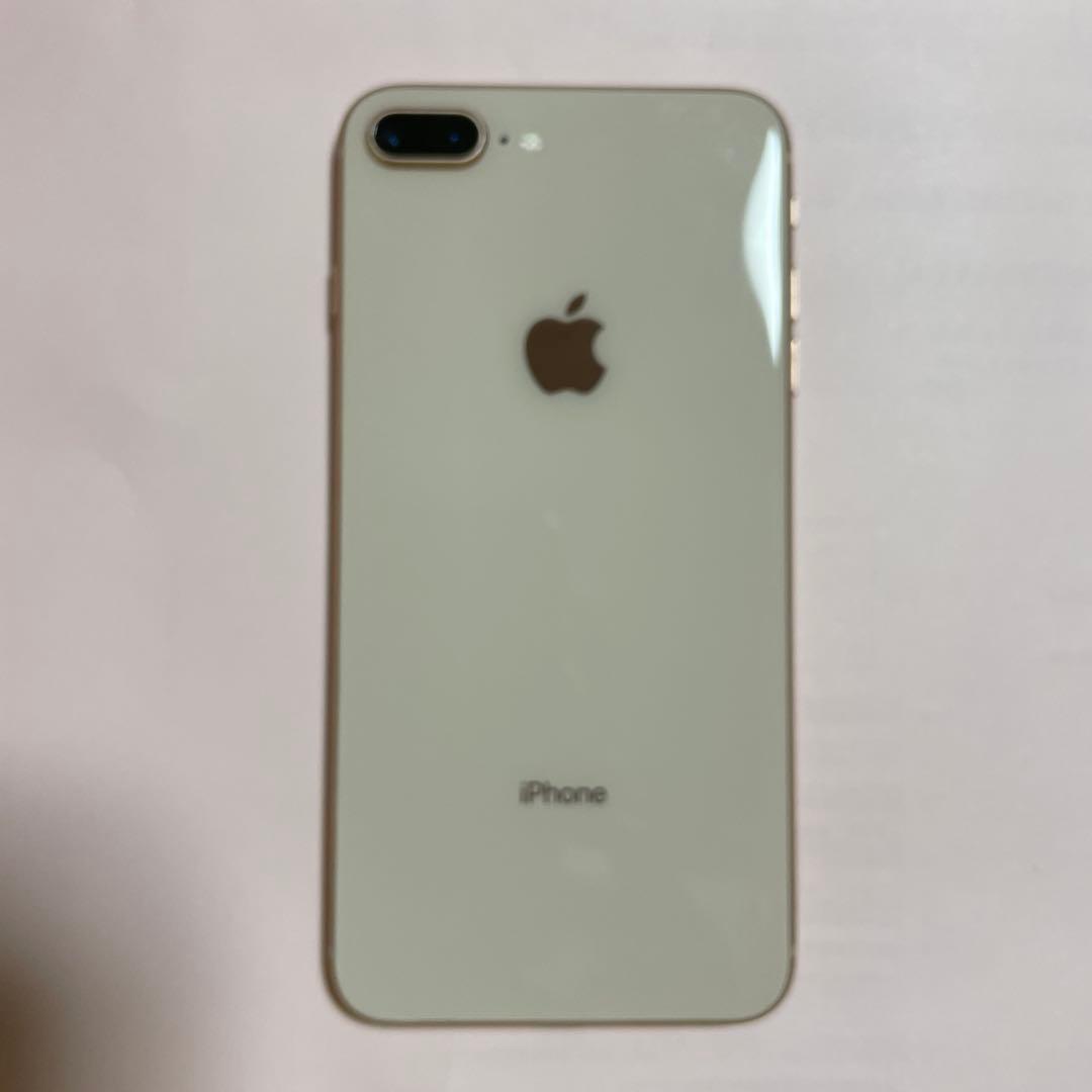 美品　iPhone8プラス 箱付き