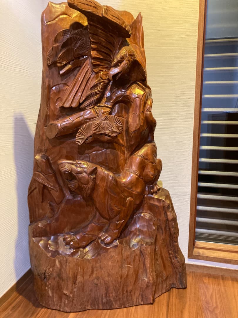 一枚板衝立　鷹松虎