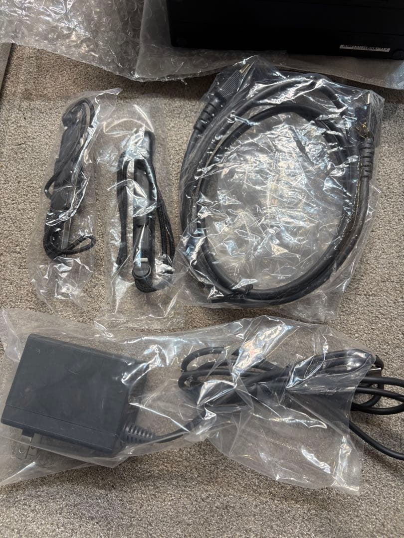 Nintendo Switch 赤のJoy-Conが外れやすい為ジャンク