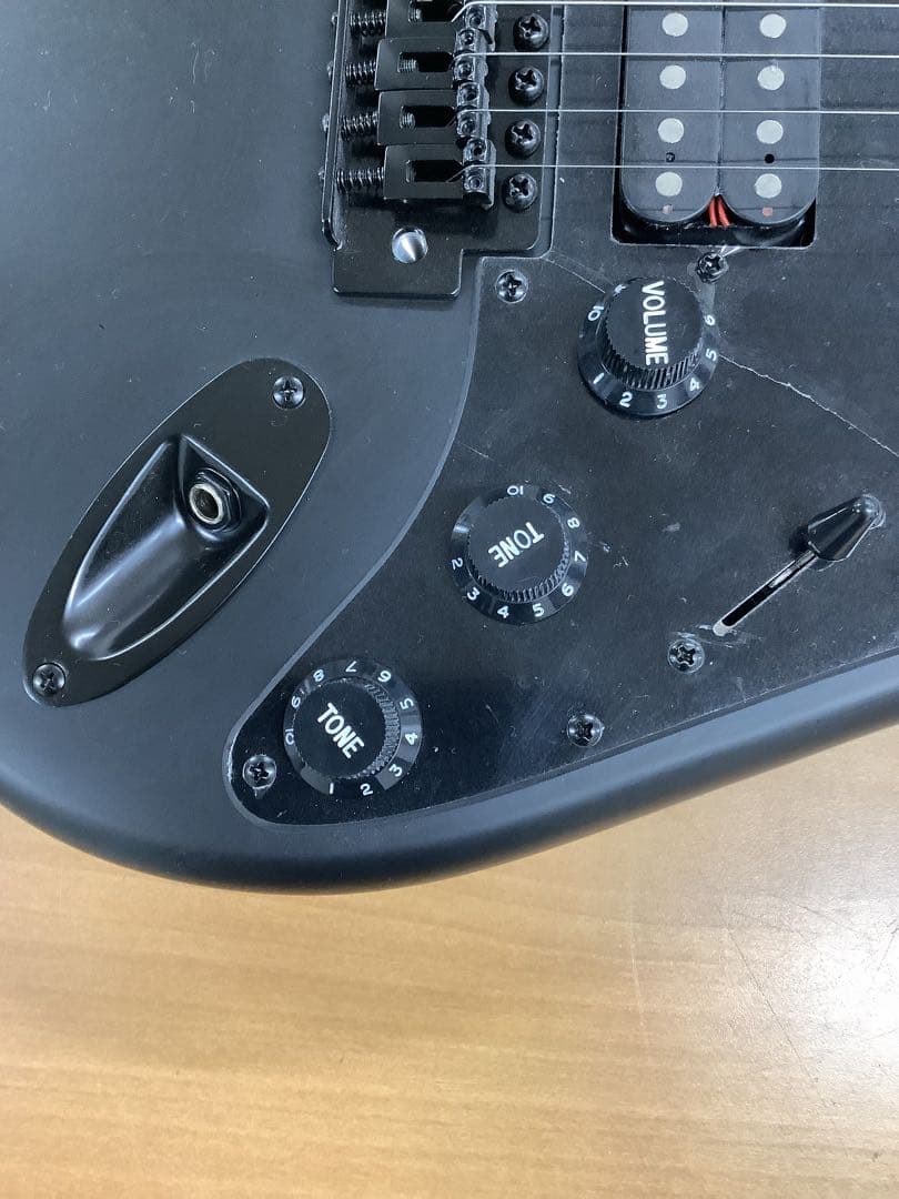 【大人気！】漆黒のエレキギター SELDER セルダー ストラトキャスター