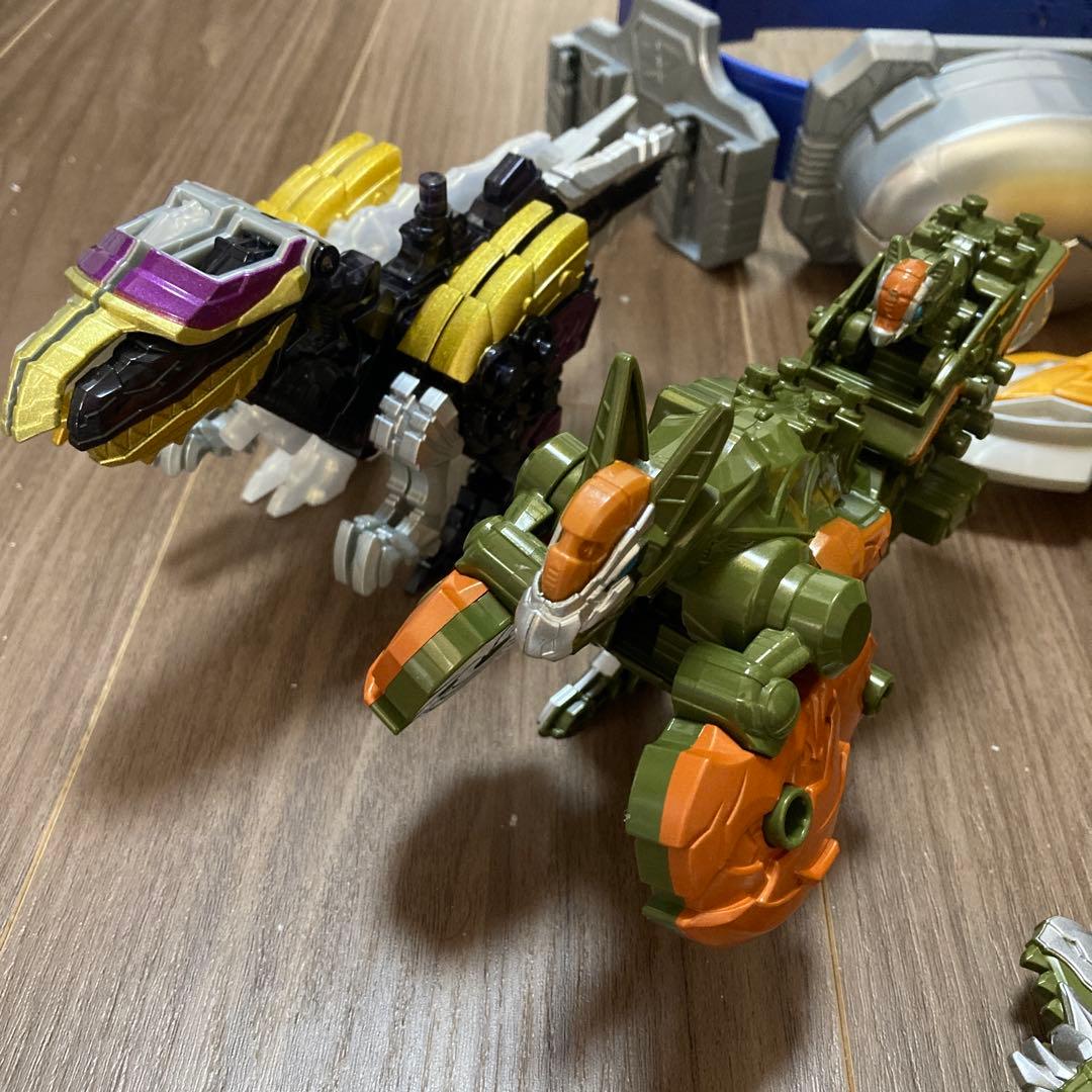 シャドーラプター　パキガルー　キシリュウネプチューン　モサチェンジャー