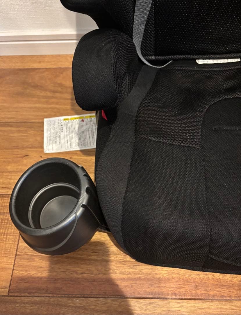 Combi コンビ ジョイトリップ エアスルー GG チャイルド ジュニアシート