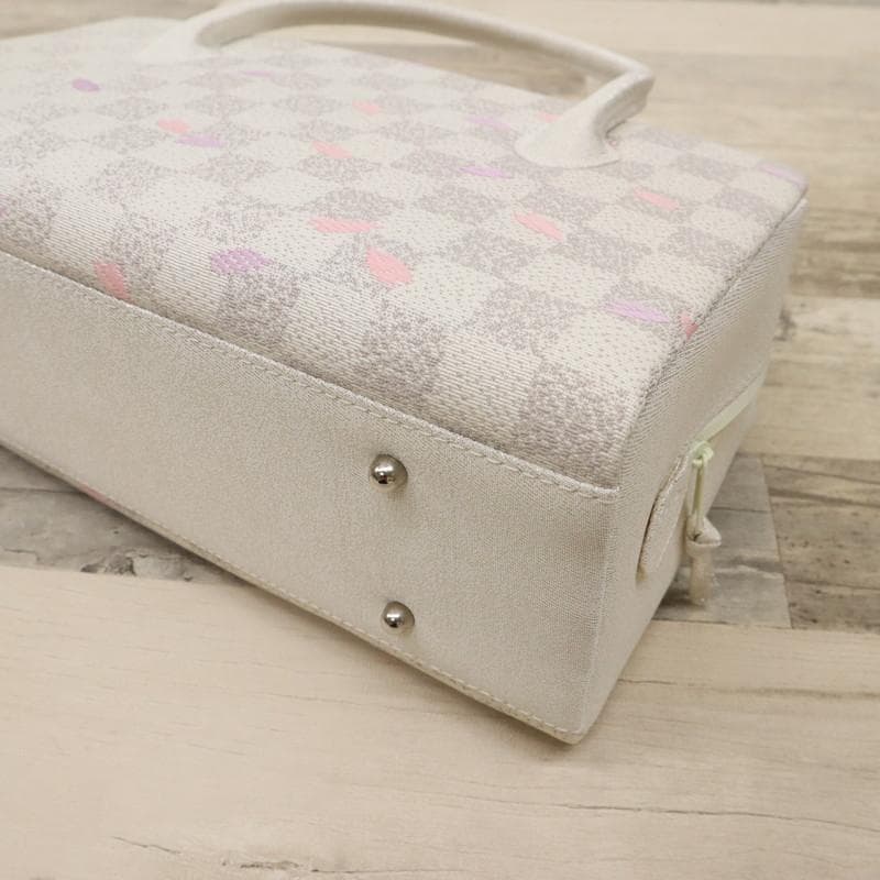 《和装バッグ◆利休バッグ■白地に市松模様■桜花びら刺繍＊着物♪和装Z7-21》