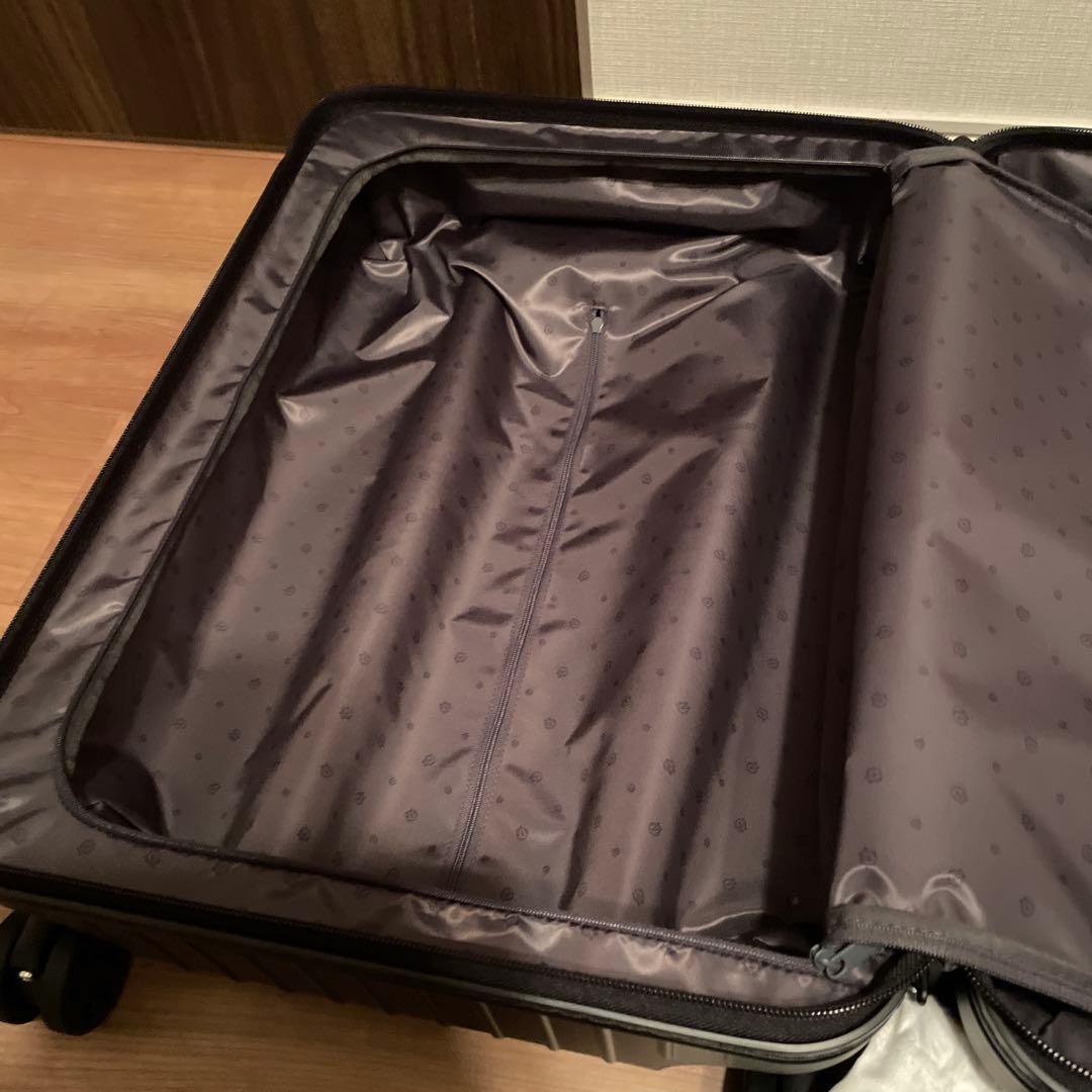 【新品】RIMOWAリモワEssential CABIN 36L