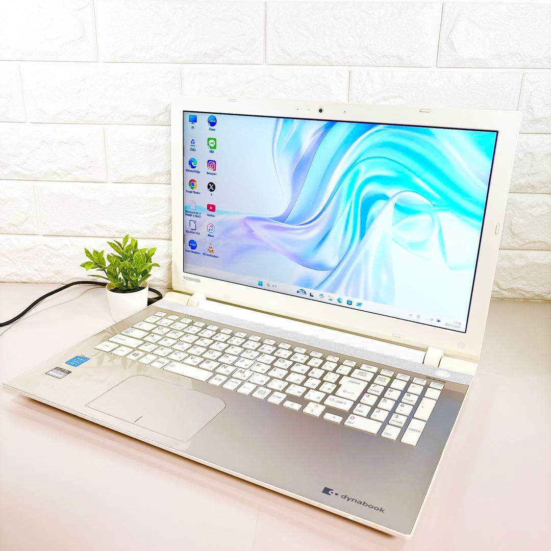 SSDで快適動作✨Core i5 メモリ8GB カメラ ノートパソコン 東芝