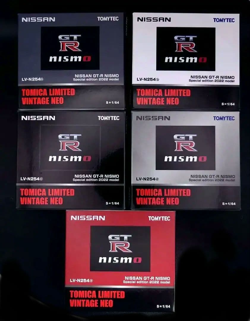 ミニカー TOMICALIMITEDVINTAGENEO NISSANGT-RNISMO