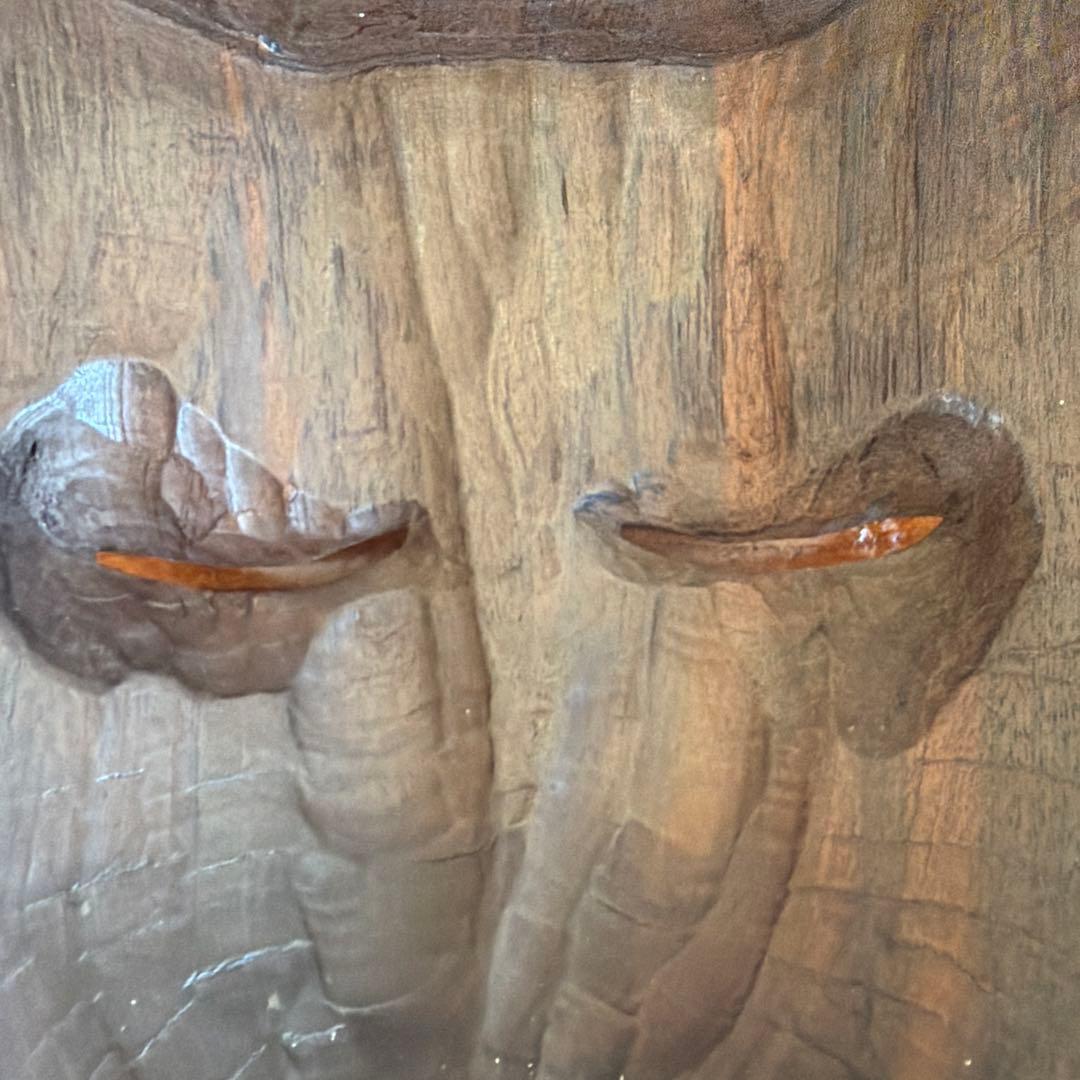 ナイジェリア　木製アフリカンマスク ダークブラウン彫刻作品　2対