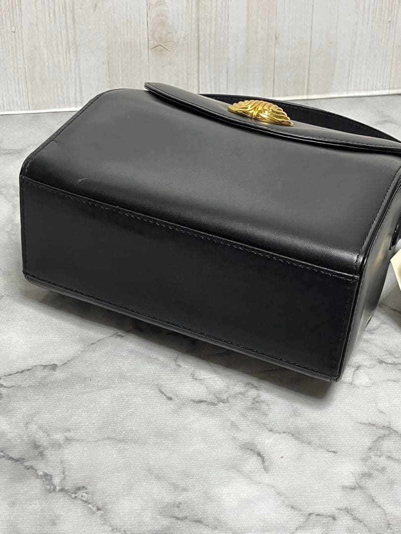 新品未使用　ジバンシー　4Gロゴ　金具付け替え可　フォーマル　ハンドバッグ