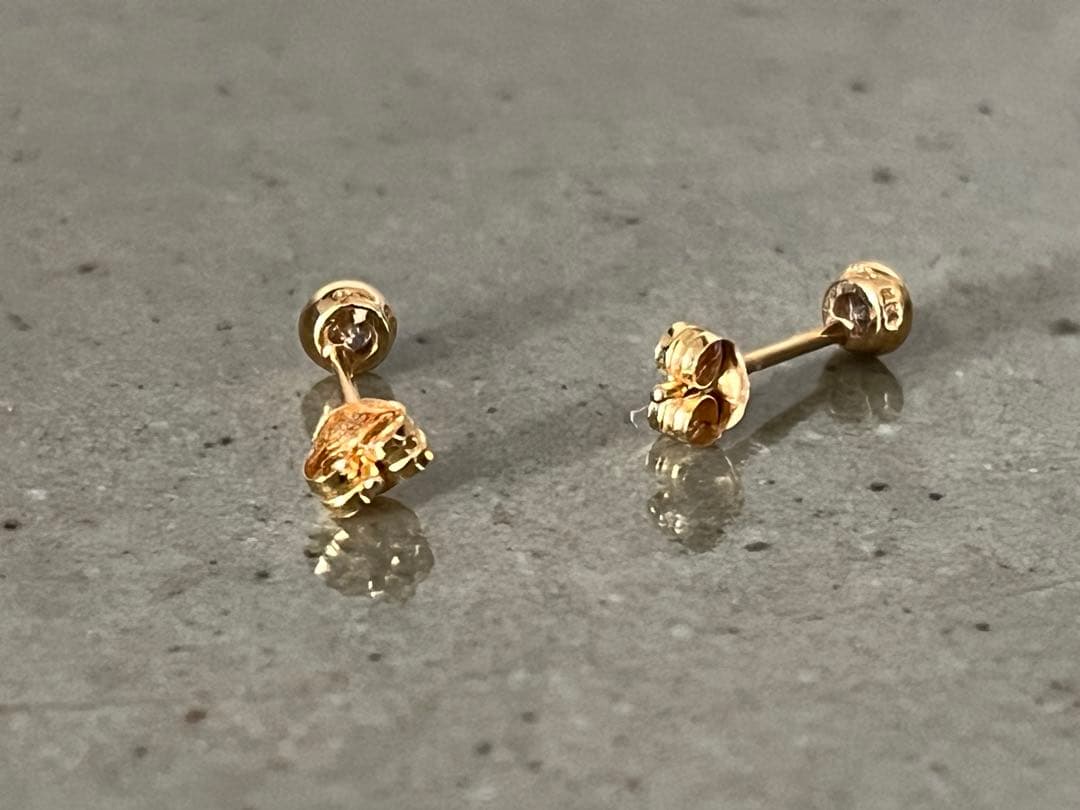 agete K18ダイヤモンドピアス（0.04ct）