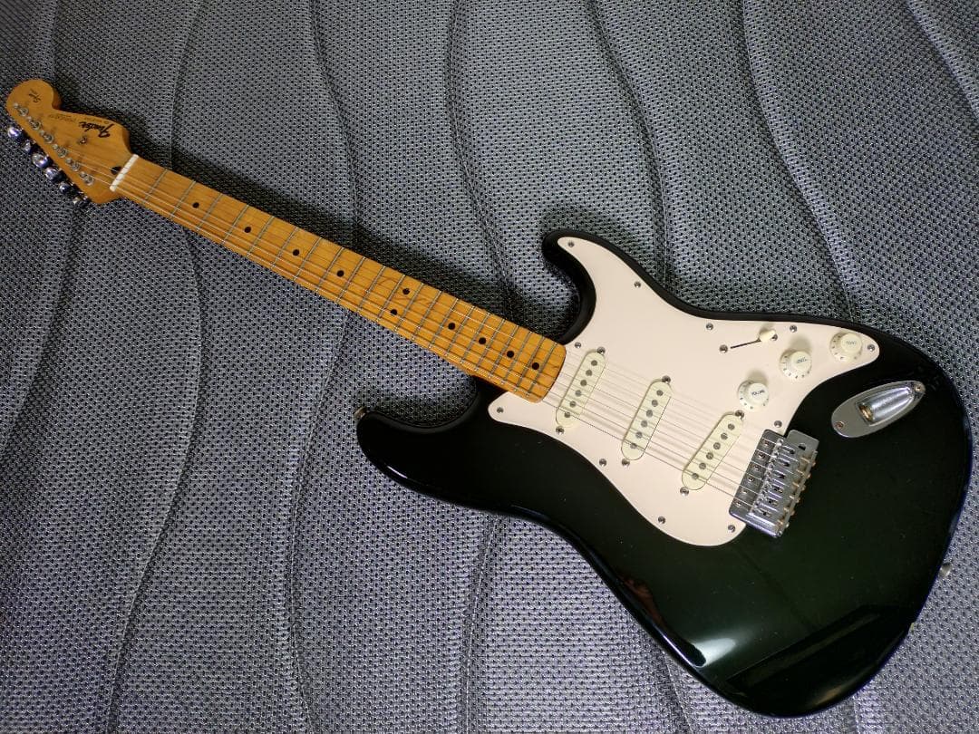 Fender Mexico製ストラトキャスター Squier