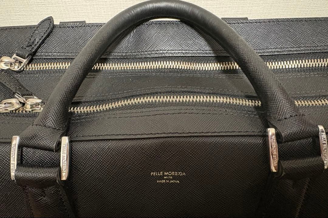 【美品】ペッレモルビダ　ブリーフバッグ （２室タイプ）