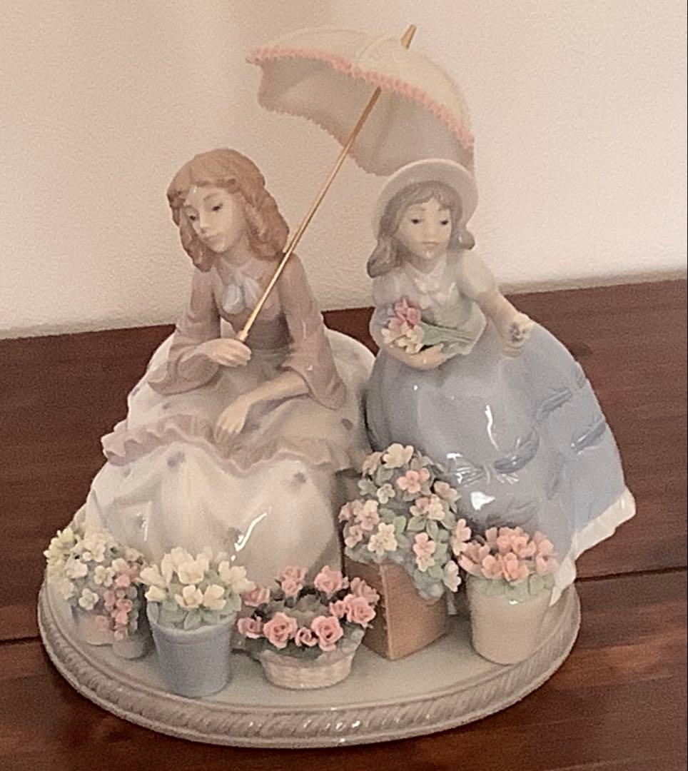 リヤドロ　花売りの姉妹　Vendiendo flores 5537 美品