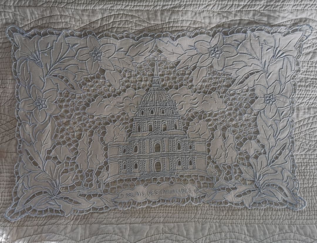 アンティークレース刺繍クロス アンヴァリッド フランス傷兵院 ミュージアム所蔵級