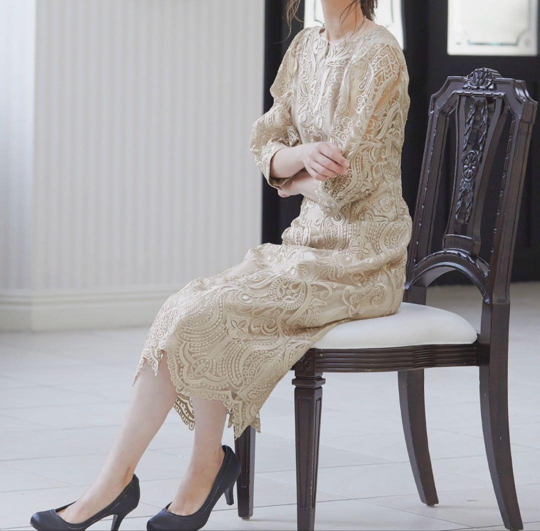 刺繍レース　バックリボン　タイトドレス