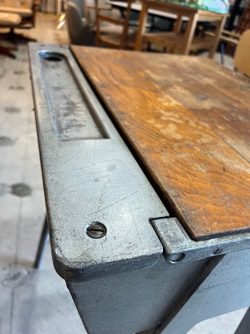 ESAVIAN イギリス　スクールデスク【推定50s-60s】