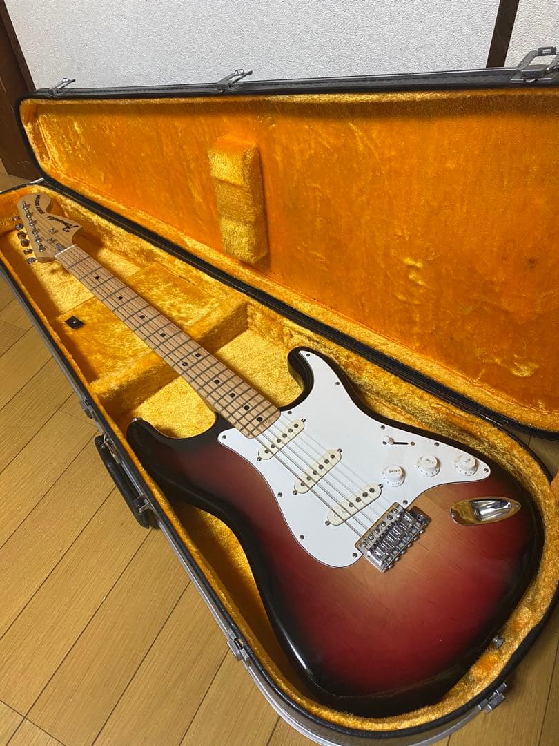 【ジャパンビンテージ】 フェルナンデス　バーニーカスタム　ストラトタイプ