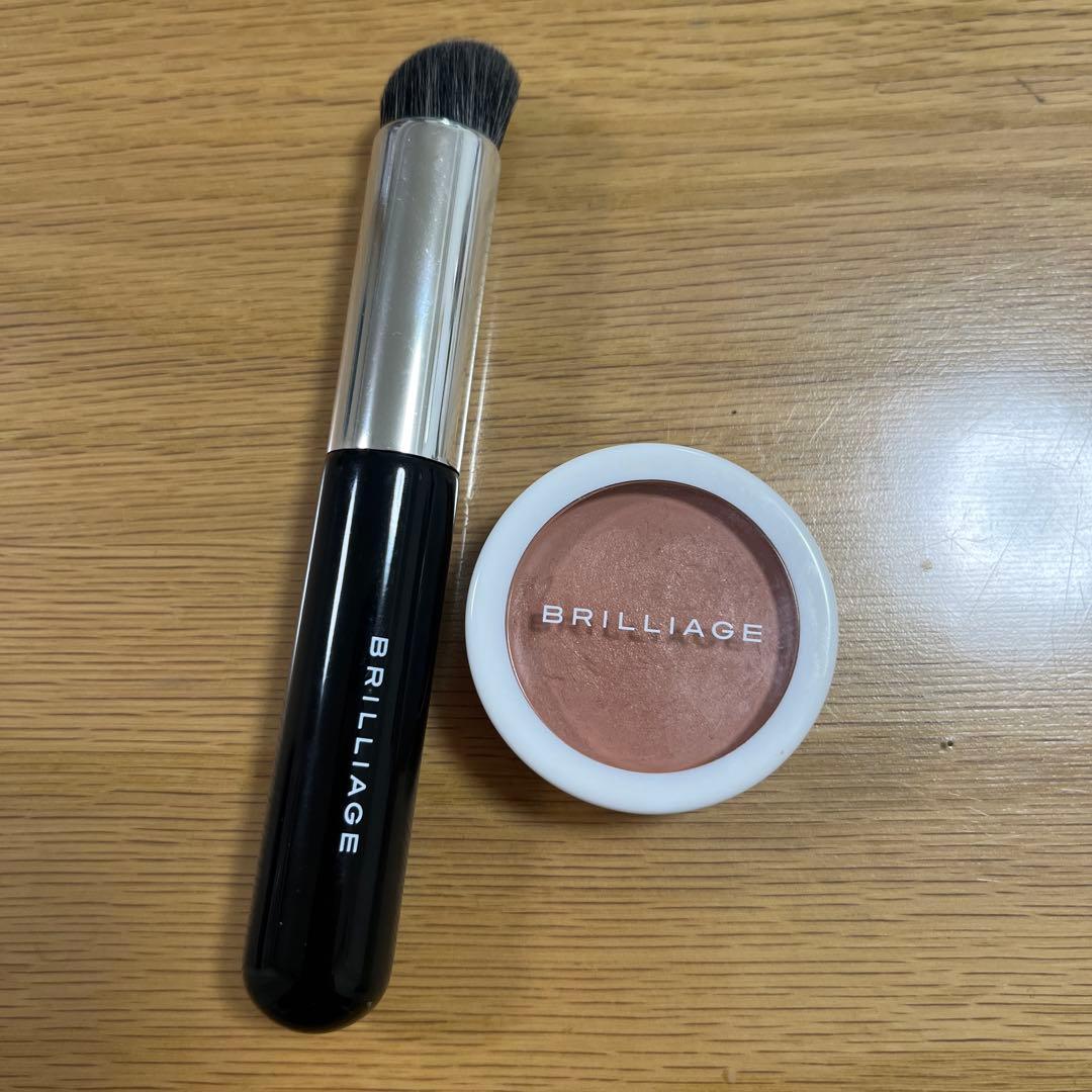 ブリリアージュ カモフラージュ コンシーラーチーク 04ワイドフィンガーブラシ