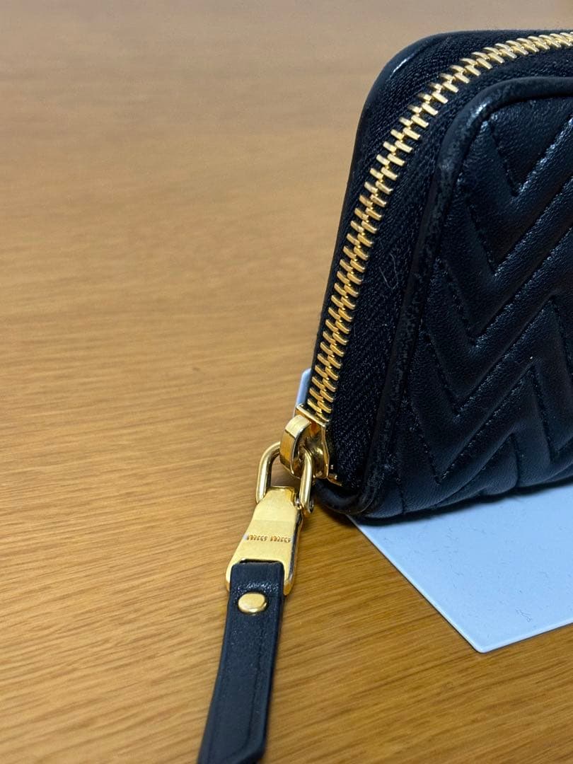 miumiu NAPPA IMPUNTURE ケース 財布 NERO