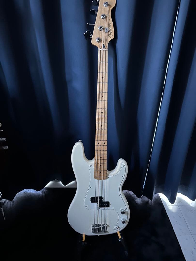 ベース FENDER player precision bass maple