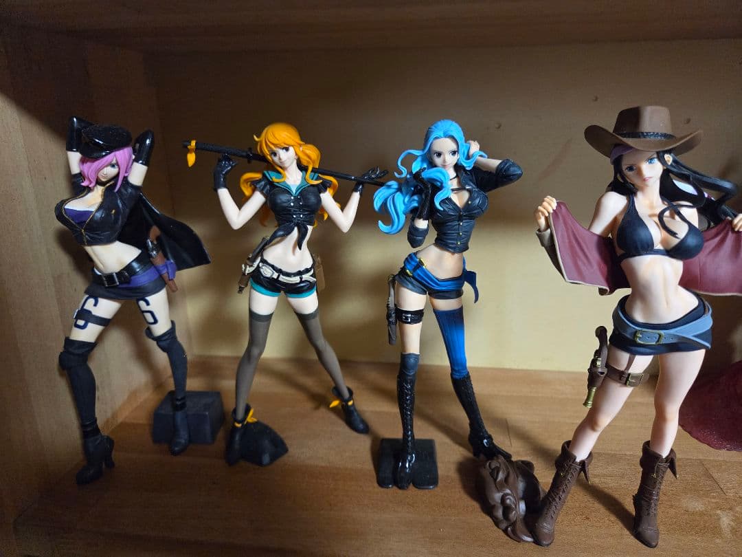 ワンピース 女性フィギュアセット　16体　まとめ売り