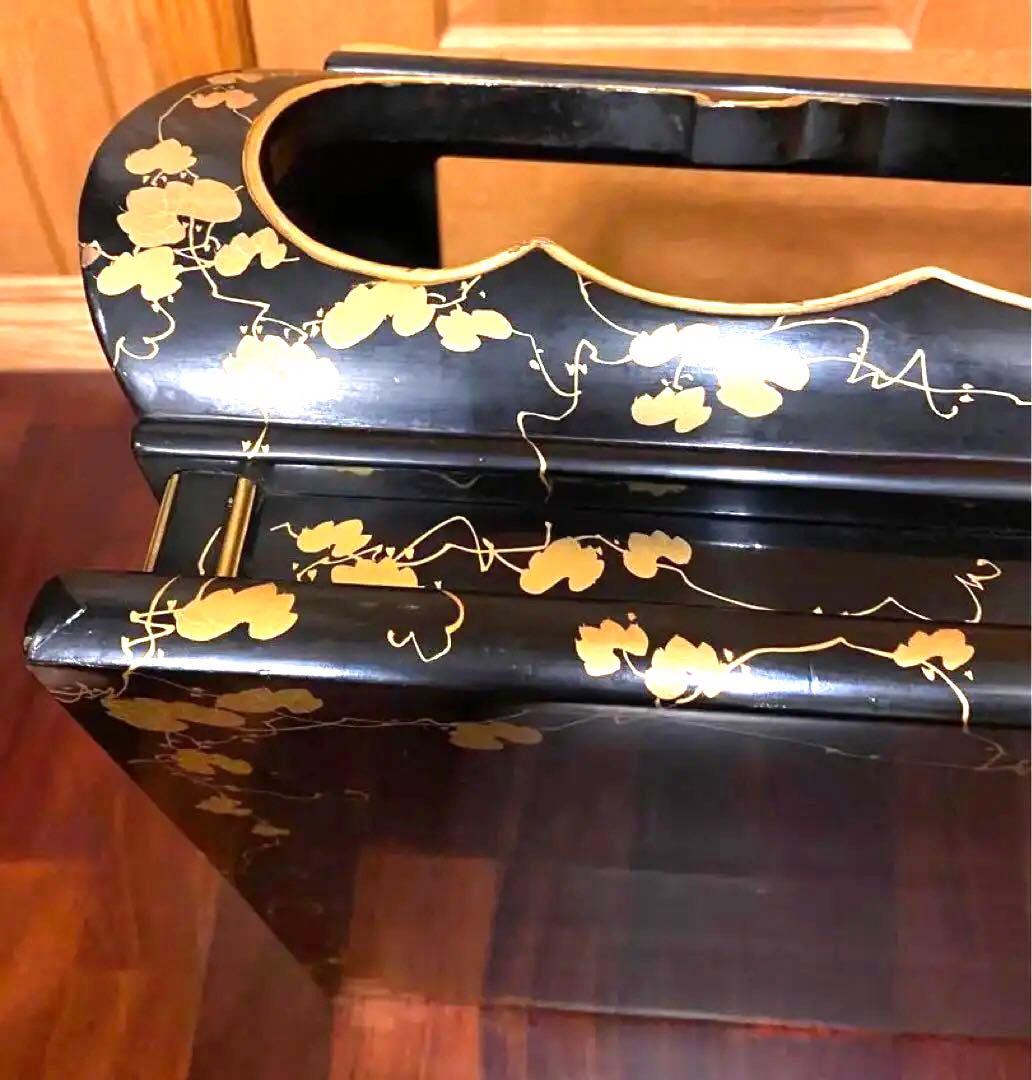 漆器、蒔絵の花台、大きい