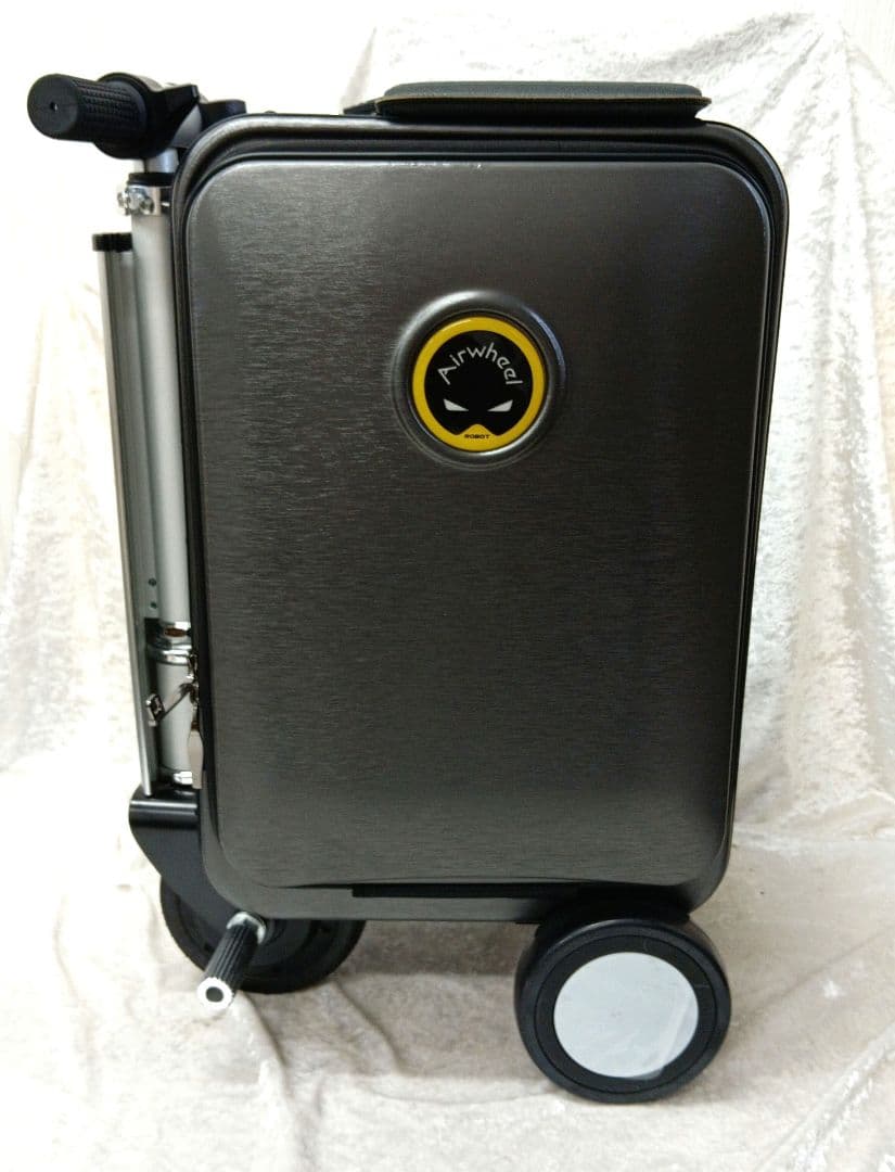 乗れるスーツケース Airwheel SE3S シルバー スーツケース キャリー