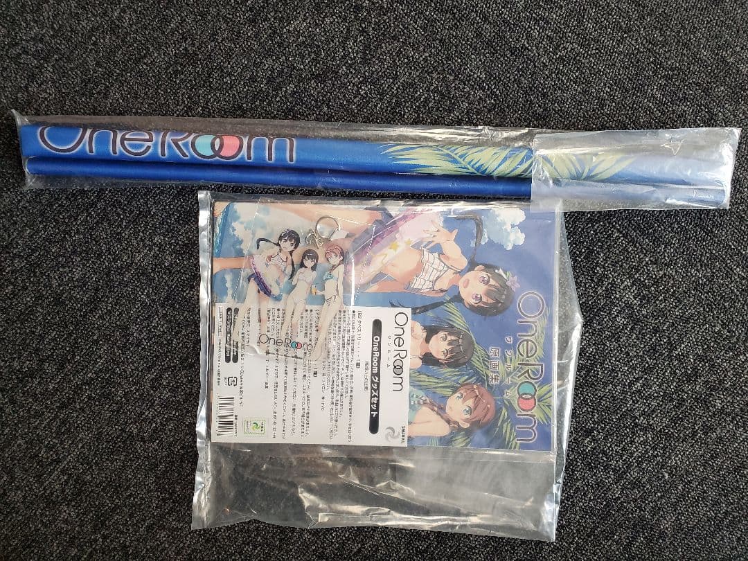 One Room タペストリー.原画集.アクリルキーホルダーセット