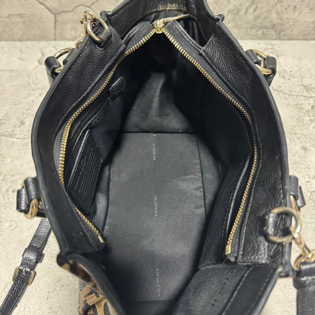 美品✨️コーチ 2way ショルダーバッグ PVC レザー レオパード 豹柄