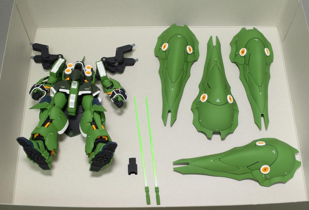 塗装済み完成品 HGクシャトリヤ