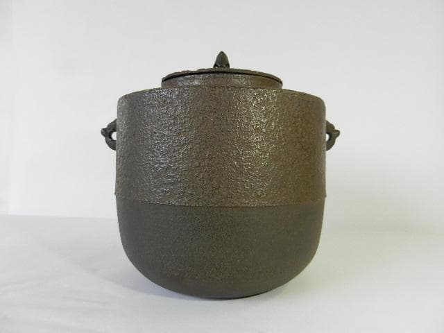 「大西浄雪」極め「古天明（こてんみょう）、面取肩衝釜（めんとりかたつきがま）」