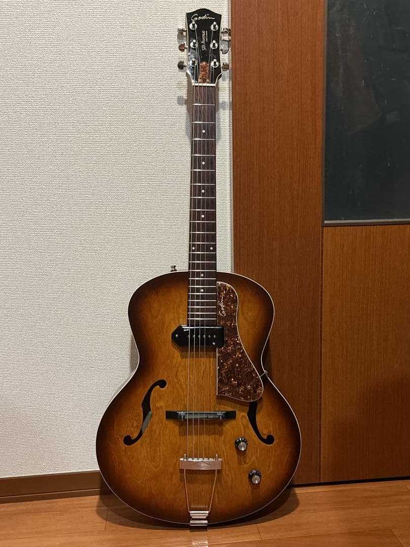 ギター Godin 5th Avenue Kingpin P90 CognacBurst