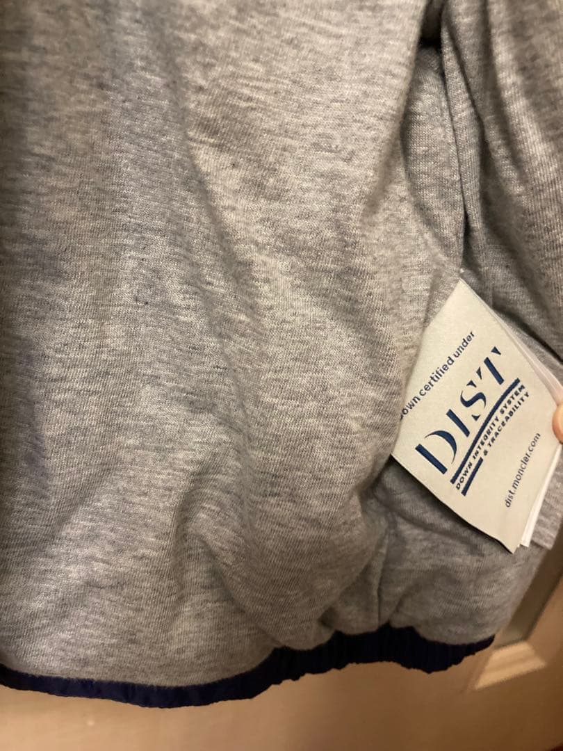 モンクレール　ダウン　85