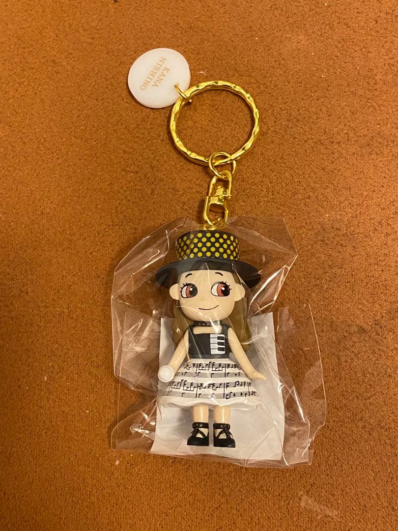 西野カナ　15th Anniversary マスコットキーホルダー
