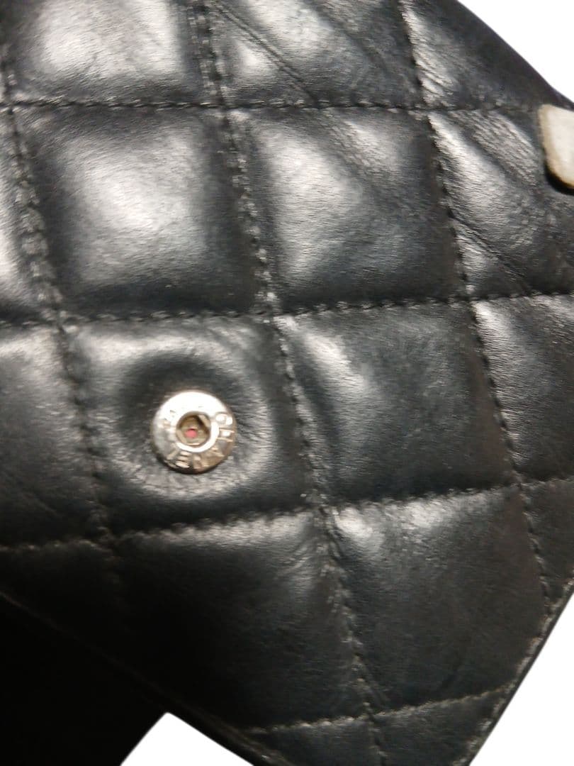 シャネル CHANEL 二つ折り財布 カンボンライン ココマーク がま口　牛革