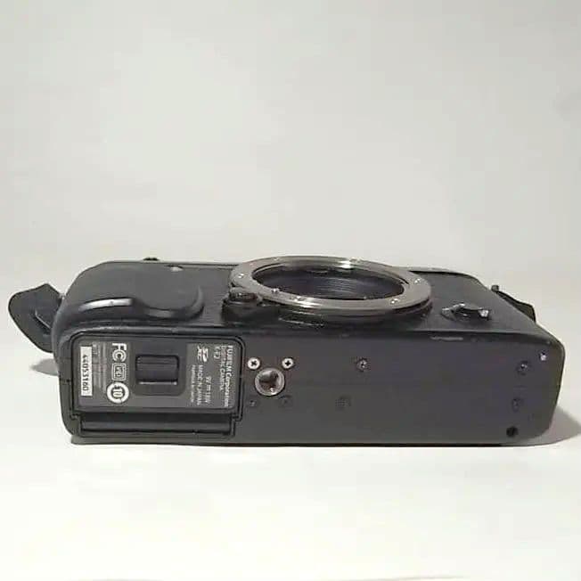 Fujifilm X-E2 ミラーレス一眼 ケース付き