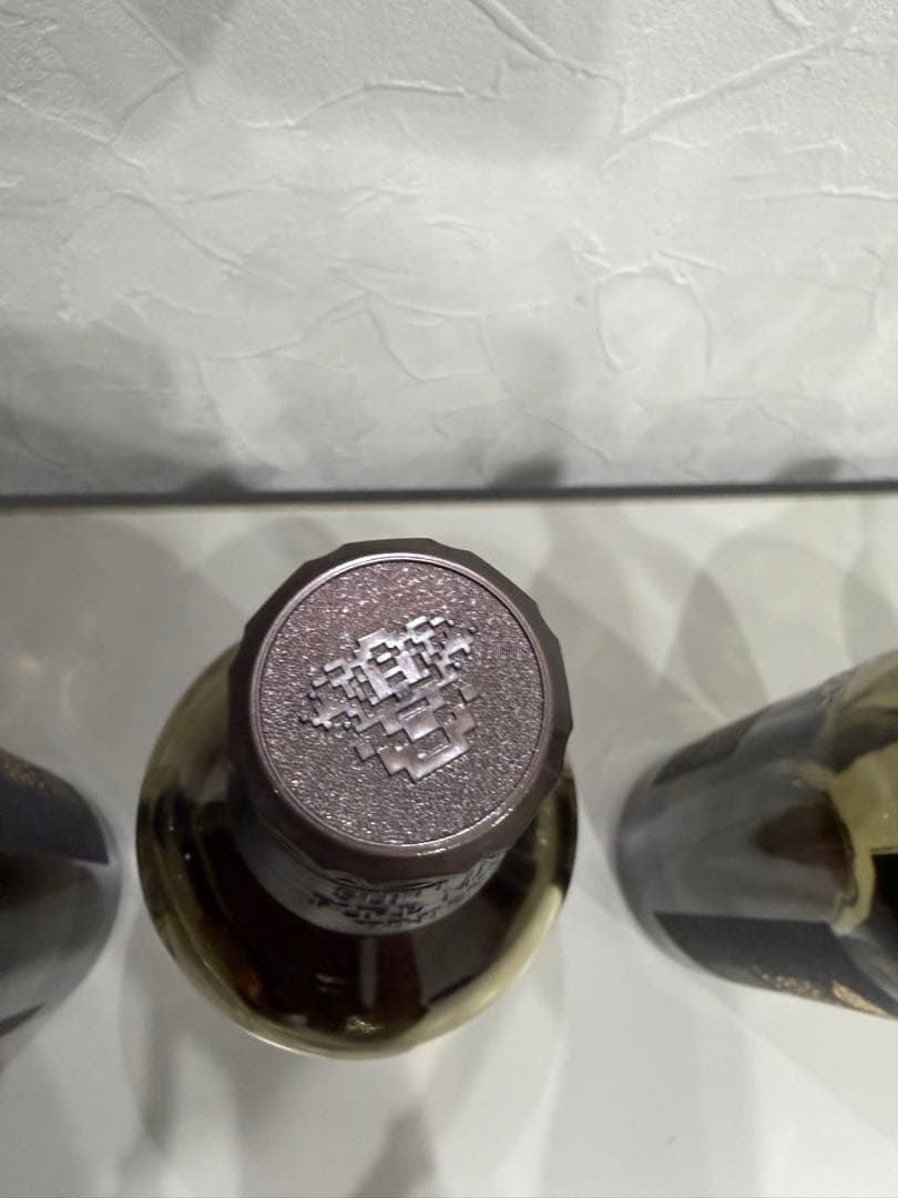 【入手困難・旧ラベル】山崎18年 サントリー 空瓶 未洗浄