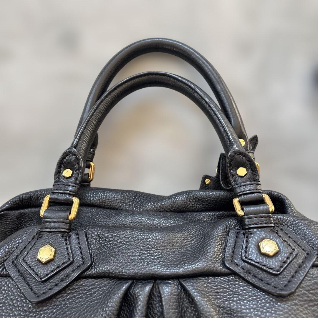 マークバイマークジェイコブス　黒 レザー ショルダーバッグ ゴールド金具