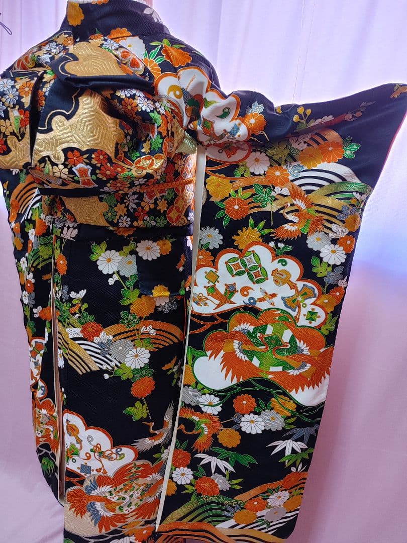 　成人式　豪華振袖　レトロ振袖　黒　振袖のみ