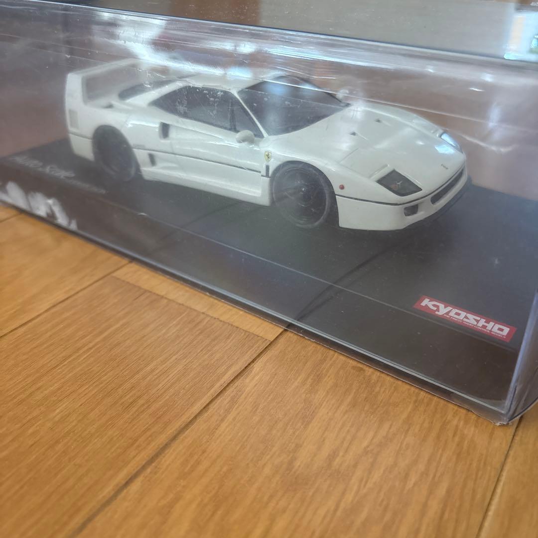 Kyosho Ferrari F40 ホワイト 1/18