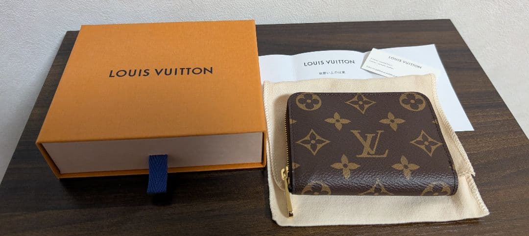 新品　ルイ・ヴィトン　LOUISVUITTON　ジッピーパース　モノグラム