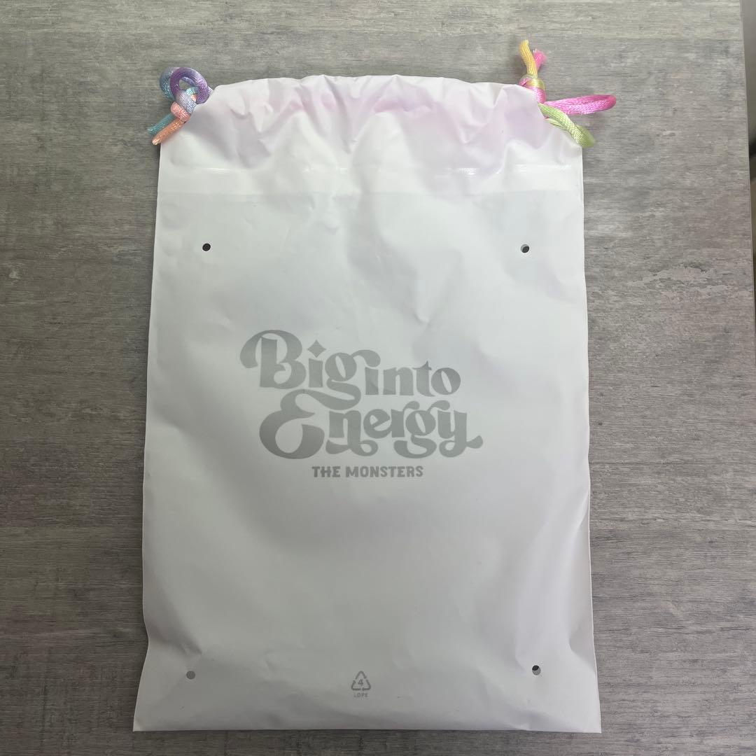 ポップマート　エナジーシリーズシークレットラブブ